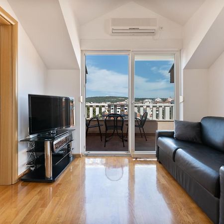 טרוגיר Dalmatia Apartments Ciovo מראה חיצוני תמונה