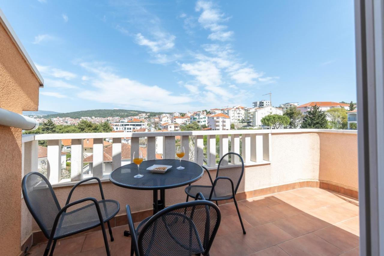 טרוגיר Dalmatia Apartments Ciovo מראה חיצוני תמונה