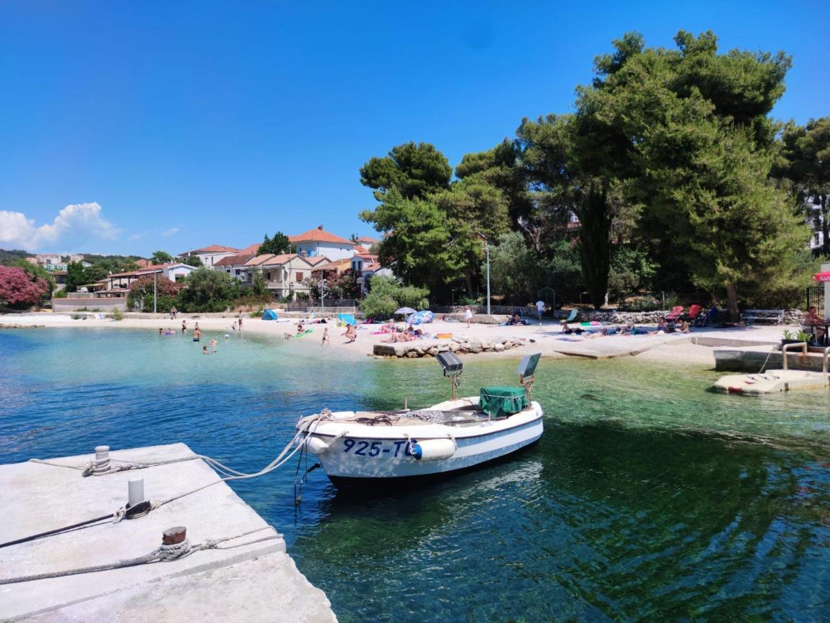 טרוגיר Dalmatia Apartments Ciovo מראה חיצוני תמונה